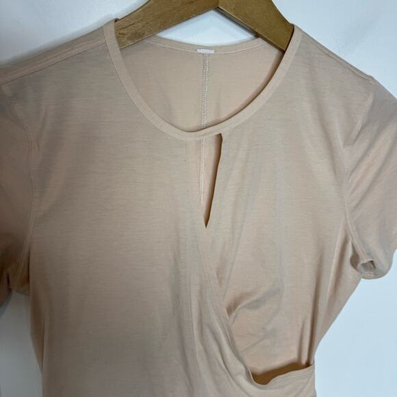 Lululemon Round Trip Short Sleeve Tee Shirt Lightweight Heathered Nudie Size 4 - Picture 3 of 5